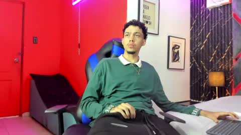 Snapshot of thiago_preston chatting on June 2026 07:57:01 PM Thiago online show from June 2026 07:57:01 PM