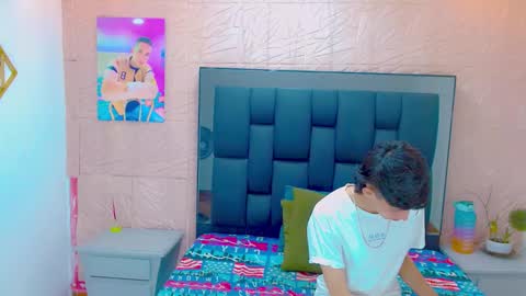 thiago_twink38 online show from October 2025 04:13:01 AM