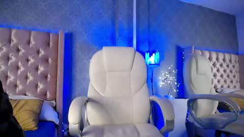 T H I A G O online show from May 2026 08:32:01 AM