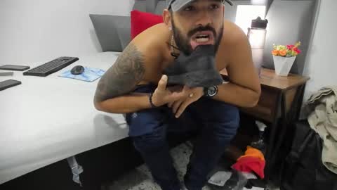 Thia Gomez online show from March 2026 07:21:02 PM