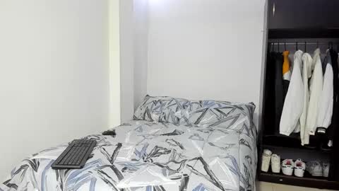 Thiago Wells online show from December 2024 10:41:01 PM