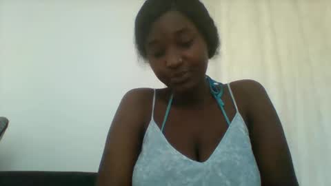 Snapshot of thick_eviey chatting on September 2025 06:48:01 AM love online show from September 2025 06:48:01 AM