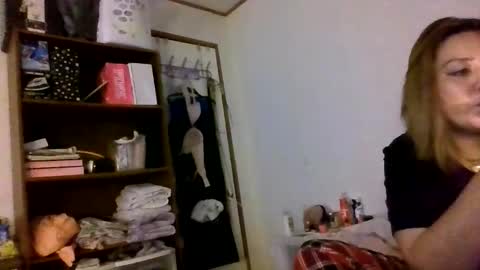 thickassazn93 online show from January 2026 01:42:01 AM