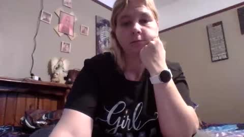 thickblonde_92 online show from October 2025 02:28:01 PM