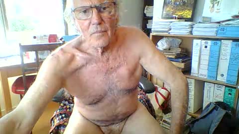 Snapshot of thickcockat71 chatting on November 2025 08:21:02 PM Thickcockat71 online show from November 2025 08:21:02 PM