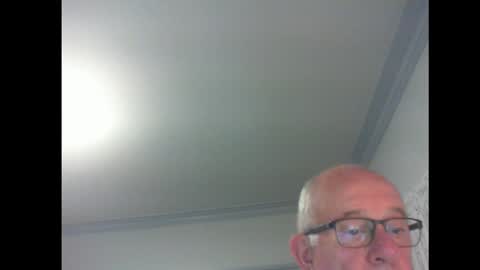 Snapshot of thickmelnik chatting on January 2025 03:22:01 AM James online show from January 2025 03:22:01 AM