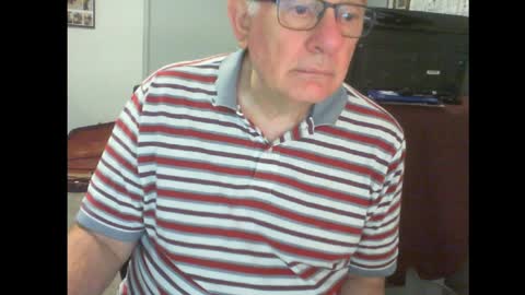 Snapshot of thickmelnik chatting on January 2025 01:47:01 PM James online show from January 2025 01:47:01 PM