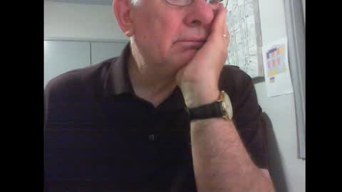 Snapshot of thickmelnik chatting on January 2025 12:33:01 PM James online show from January 2025 12:33:01 PM