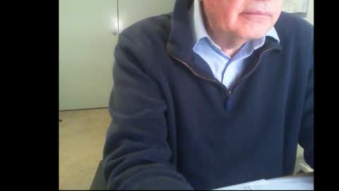 Snapshot of thickmelnik chatting on September 2025 04:01:02 AM James online show from September 2025 04:01:02 AM