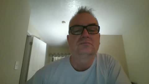 Snapshot of thickwhiteload chatting on January 2025 05:39:02 PM thickwhiteload online show from January 2025 05:39:02 PM