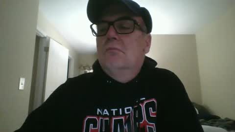 Snapshot of thickwhiteload chatting on March 2025 05:22:02 PM thickwhiteload online show from March 2025 05:22:02 PM