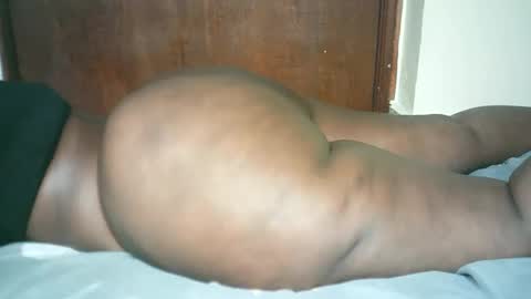 thickybabe_05 online show from January 2025 12:00:01 PM