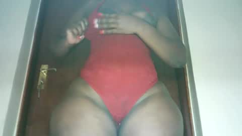 thickybabe_05 online show from February 2025 06:12:02 AM