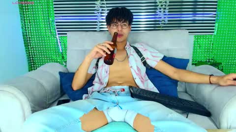 Thiago Saenzz online show from March 2026 02:37:01 AM