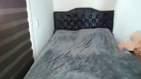 Snapshot of thin_tommy11 chatting on January 2025 03:11:02 AM thin_tommy11 online show from January 2025 03:11:02 AM