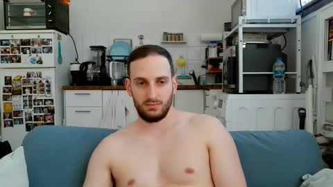 Snapshot of thinboy2 chatting on May 2026 12:32:02 PM Thinboy2 online show from May 2026 12:32:02 PM