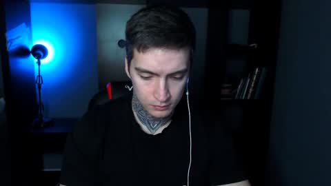 Snapshot of this_is_andy chatting on March 2025 01:12:01 AM Andy online show from March 2025 01:12:01 AM