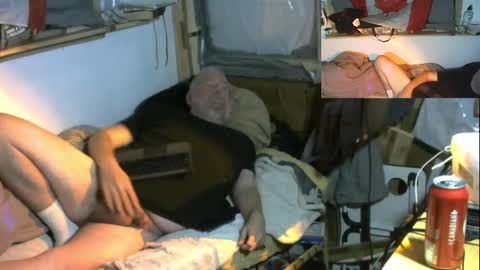 Snapshot of thisguyscott976866 chatting on February 2026 01:43:01 AM Thisguyscott online show from February 2026 01:43:01 AM