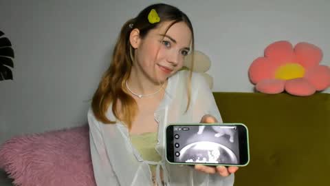 Snapshot of thisisamelia chatting on December 2024 04:29:02 PM Amelia shows on mondays fridays and sundays if anything changes im giving updates on my fansly online show from December 2024 04:29:02 PM