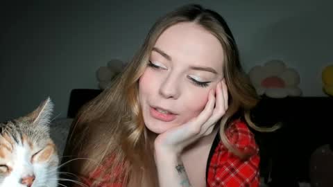 Snapshot of thisisamelia chatting on December 2024 03:57:01 PM Amelia shows on mondays fridays and sundays if anything changes im giving updates on my fansly online show from December 2024 03:57:01 PM