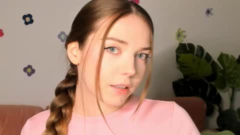 Snapshot of thisisamelia chatting on February 2026 02:17:02 PM Amelia shows on mondays fridays and sundays if anything changes im giving updates on my fansly online show from February 2026 02:17:02 PM