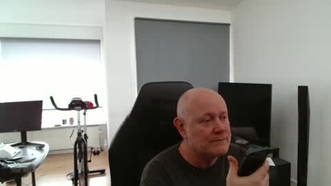 thomas315627 online show from April 2026 10:13:01 AM