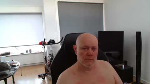 thomas315627 online show from May 2026 07:15:02 AM