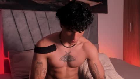 Thomas 3  JUST STAY AND BE MY LAST LOVE online show from December 2025 04:11:02 AM