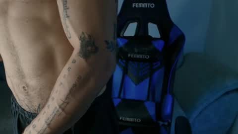 Snapshot of thomas_fit1 chatting on July 2026 01:23:02 AM Thomas 3 JUST STAY AND BE MY LAST LOVE online show from July 2026 01:23:02 AM