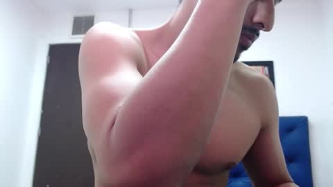 Thomas online show from February 2025 08:09:01 PM