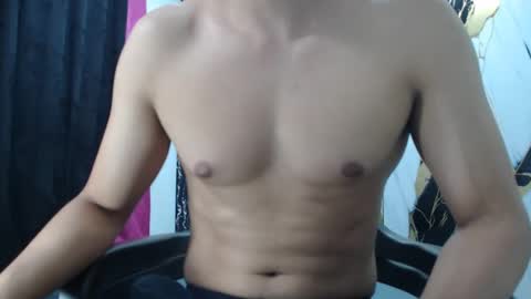 Thomas online show from November 2025 08:51:01 PM