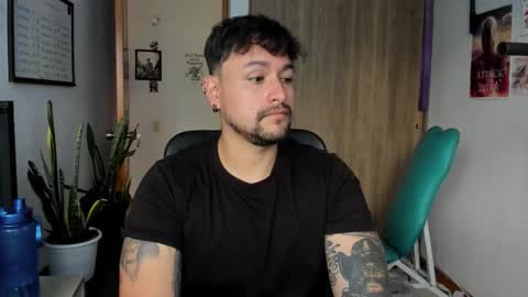 Thomas online show from December 2025 05:41:02 PM