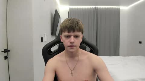 Tomas online show from March 2026 07:29:01 PM