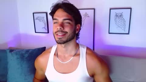 Snapshot of thomas_spellman chatting on December 2025 09:52:01 PM thomas_spellman online show from December 2025 09:52:01 PM