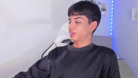 Thomas online show from October 2025 07:05:02 AM