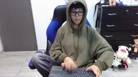 VALERIA online show from November 2025 08:00:01 PM