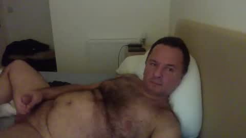 Tom online show from October 2025 11:50:01 PM