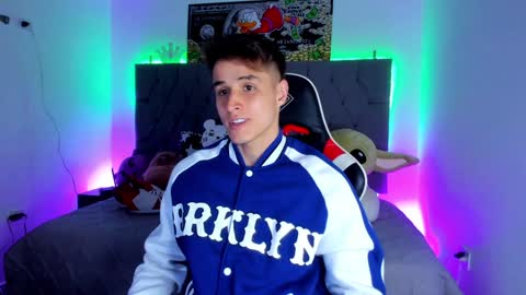 Thom Klein online show from February 2025 06:38:01 PM