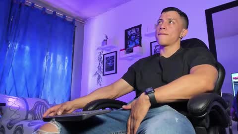 Thoms Every online show from October 2025 05:33:01 PM