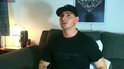 thomylov online show from February 2026 03:37:01 AM