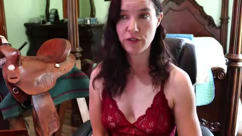 ThornburyRose online show from May 2026 06:01:02 PM