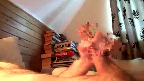 Snapshot of throbert1 chatting on November 2025 08:16:02 AM Robert online show from November 2025 08:16:02 AM