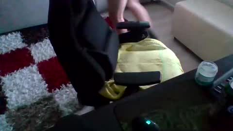 Snapshot of thrthrd chatting on March 2026 10:40:01 AM EdgingMasterThrthrd online show from March 2026 10:40:01 AM