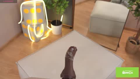 Brittney online show from October 2025 08:37:02 AM