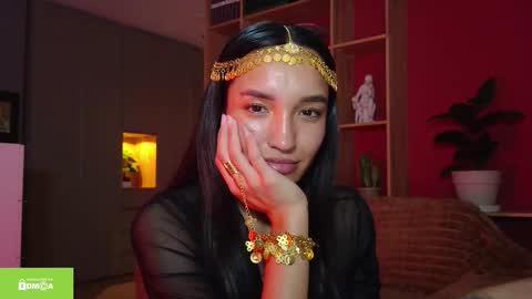 tia_j online show from December 2025 07:53:02 PM