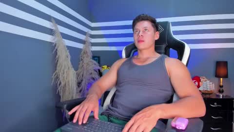 santiago online show from March 2025 12:59:02 AM