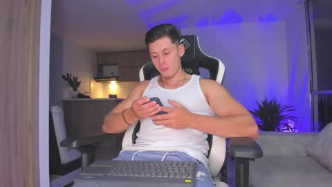 santiago online show from February 2026 01:55:02 AM