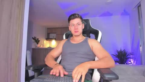 santiago online show from February 2026 11:20:01 PM