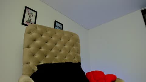 Snapshot of tiago_hannah chatting on July 2026 08:17:01 AM carolina online show from July 2026 08:17:01 AM
