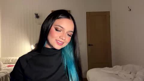 Tiana Le online show from February 2026 06:59:02 PM